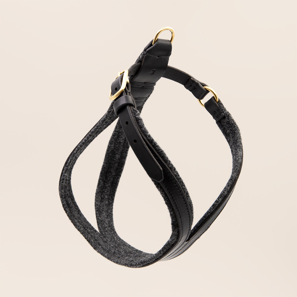 SIOUXSIE / wool padded harness